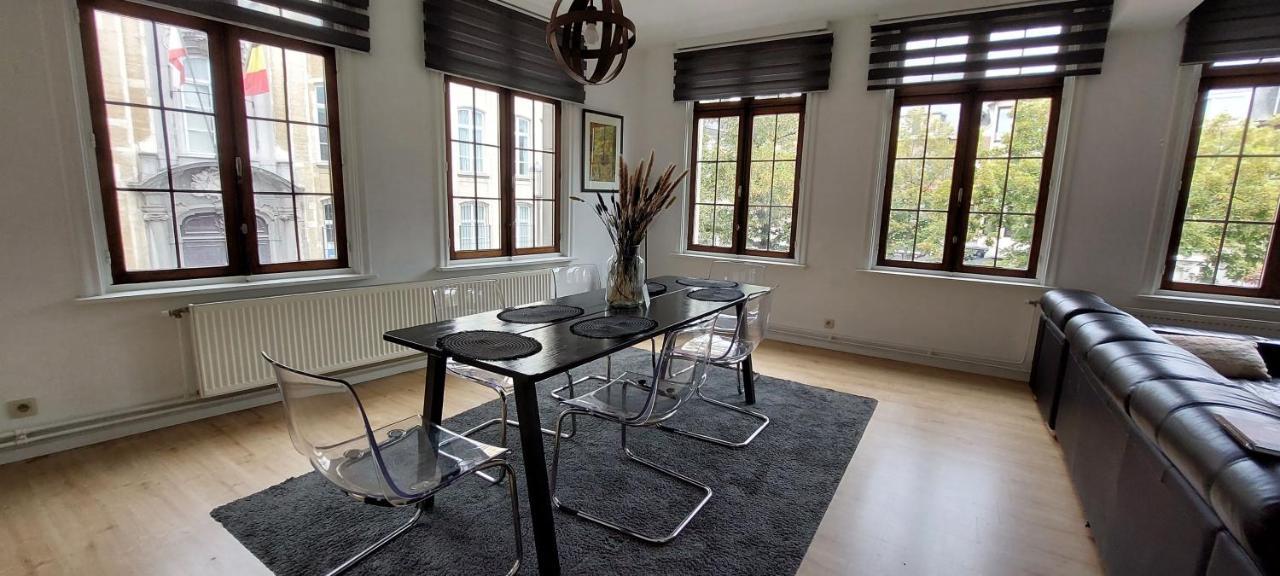 The View - Spacious 2 Bdr Appt In With View Антверпен Екстериор снимка