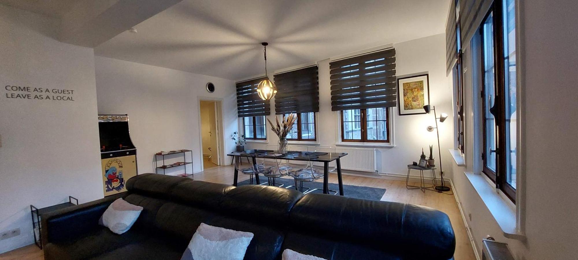 The View - Spacious 2 Bdr Appt In With View Антверпен Екстериор снимка