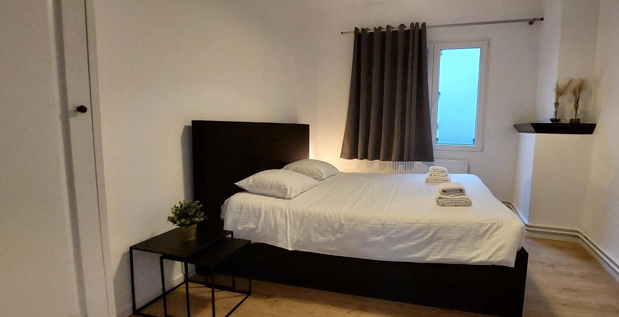 The View - Spacious 2 Bdr Appt In With View Антверпен Екстериор снимка