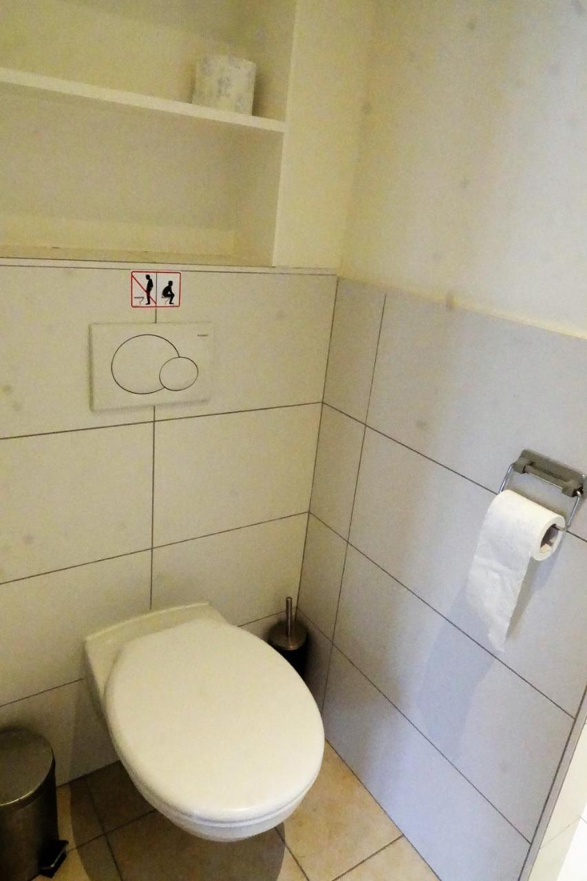 The View - Spacious 2 Bdr Appt In With View Антверпен Екстериор снимка